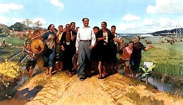 Image  Chinese rural citizens walking along road